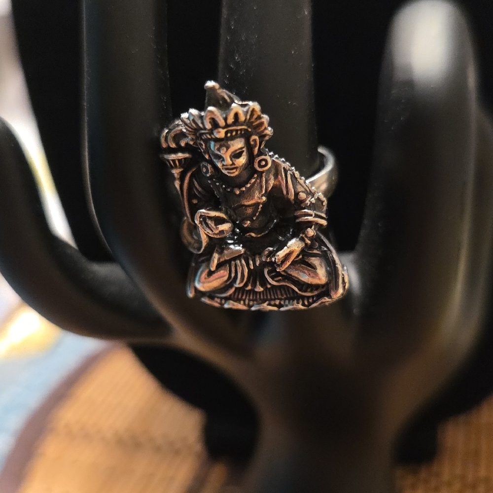 Vintage Sterling Silver Meditative Buddha Sitting On A Lotus Flower Ring - Picture 6 of 10